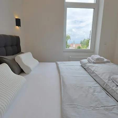 Ausblick מלון דירות באדנוויילר