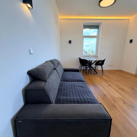 Aparthotel Ausblick I Modern, Zentral, Zum Wohlfuehlen I 5 Min Zu Fuss Zu Therme, Kurpark & I Wlan, Parkplatz Inklusive I Kontaktloser Check-in Badenweiler